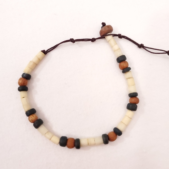 Wood Beaded Bracelet - Picture 1 of 4